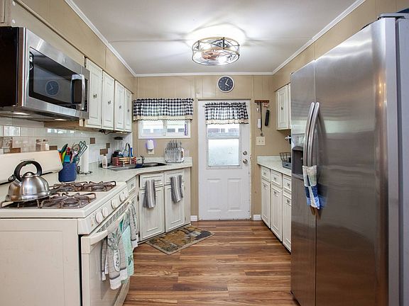 4th image of 5644 Regency Blvd #269
