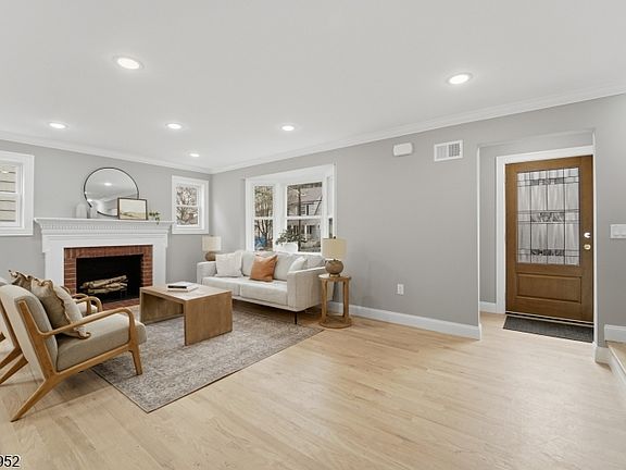 4th image of 64 Morningside Rd