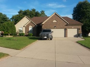 48018 Paint Creek Ct, Chesterfield, MI 48047