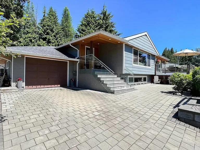 1395 Palmerston Ave #MAIN LEVEL — Photo 6