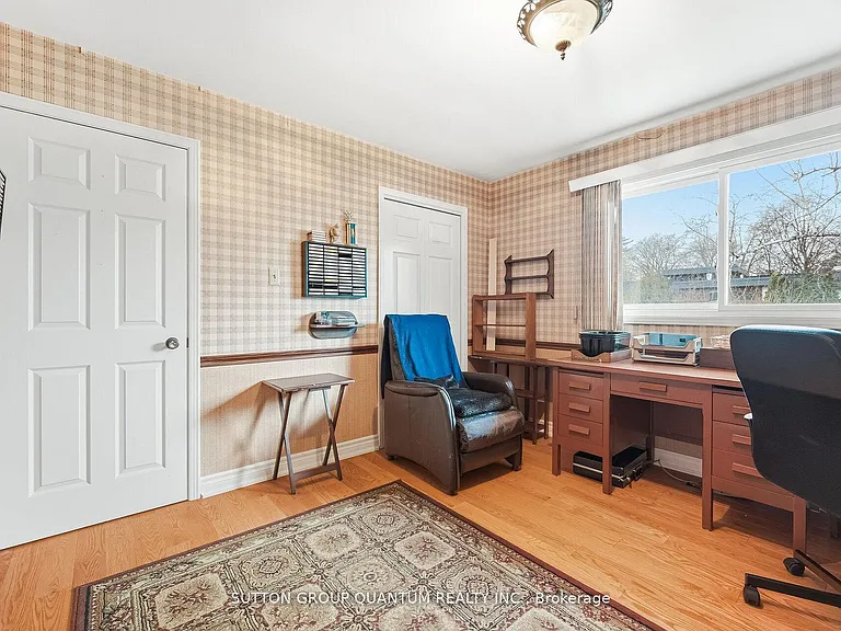 1511 Ifield Rd — Photo 31