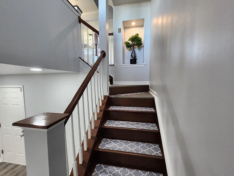 2068 Lockwood Dr — Photo 16