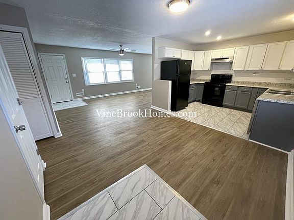2nd image of 7611 E 108th St