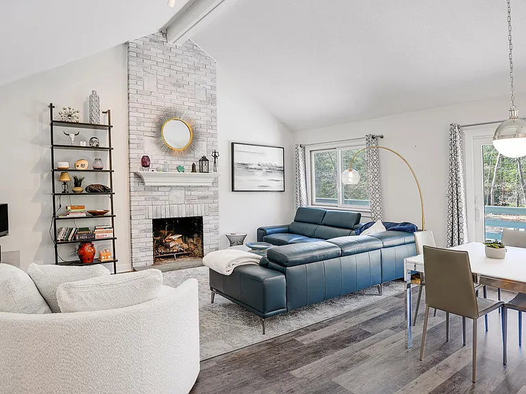 Cattalo Cir — Photo 1