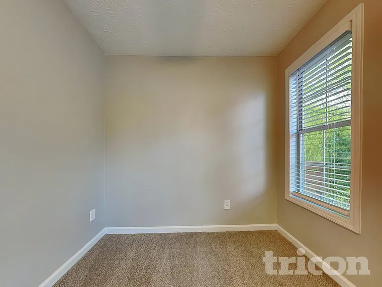 1110 Karastan Ct SW — Photo 14