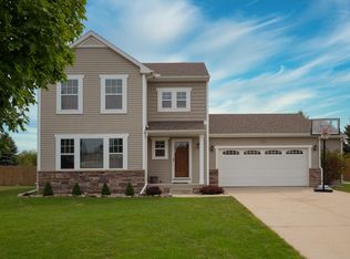 1647 Harper Grove Ln, Vicksburg, MI 49097