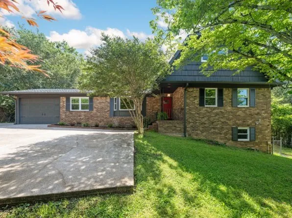 1220 Franklin Dr, Chattanooga, TN 37421