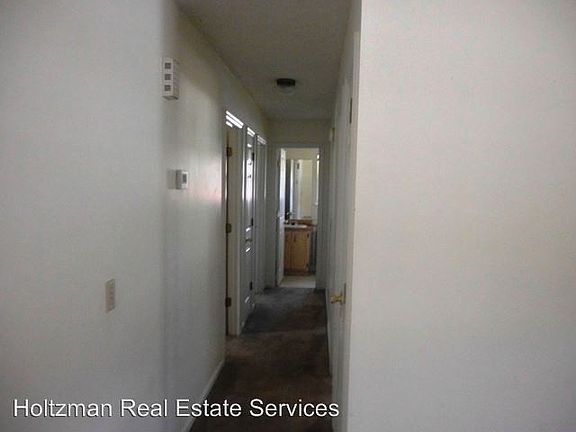5th image of 46 Pamela Dr