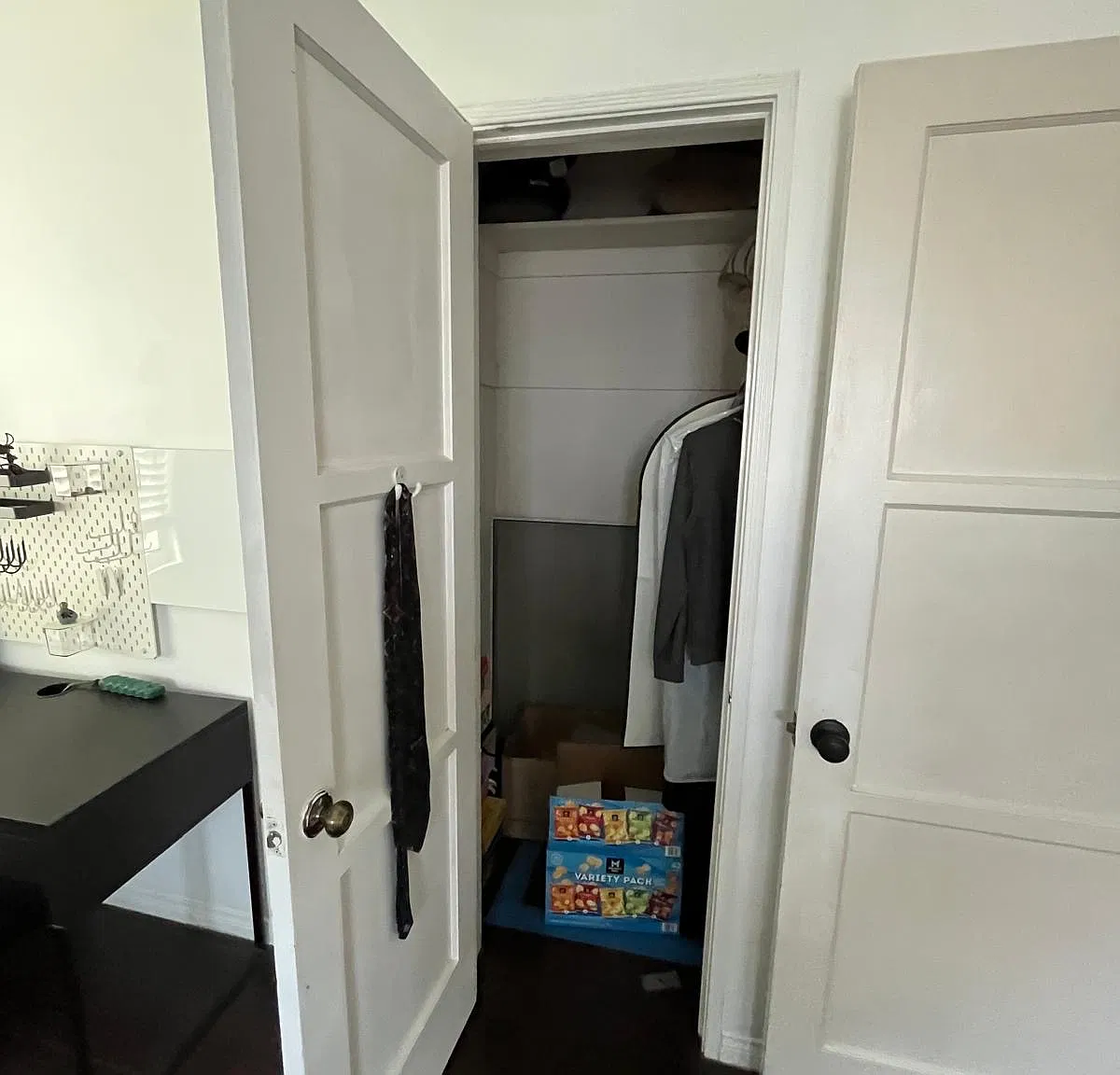 2 bed, 858 sqft, $3,200 — Photo 2