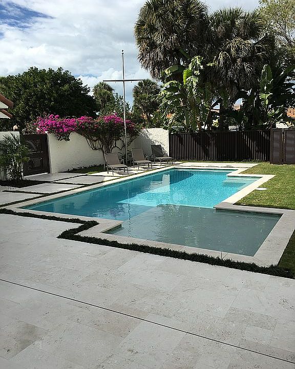 1st image of 568 Tierra Mar Ln