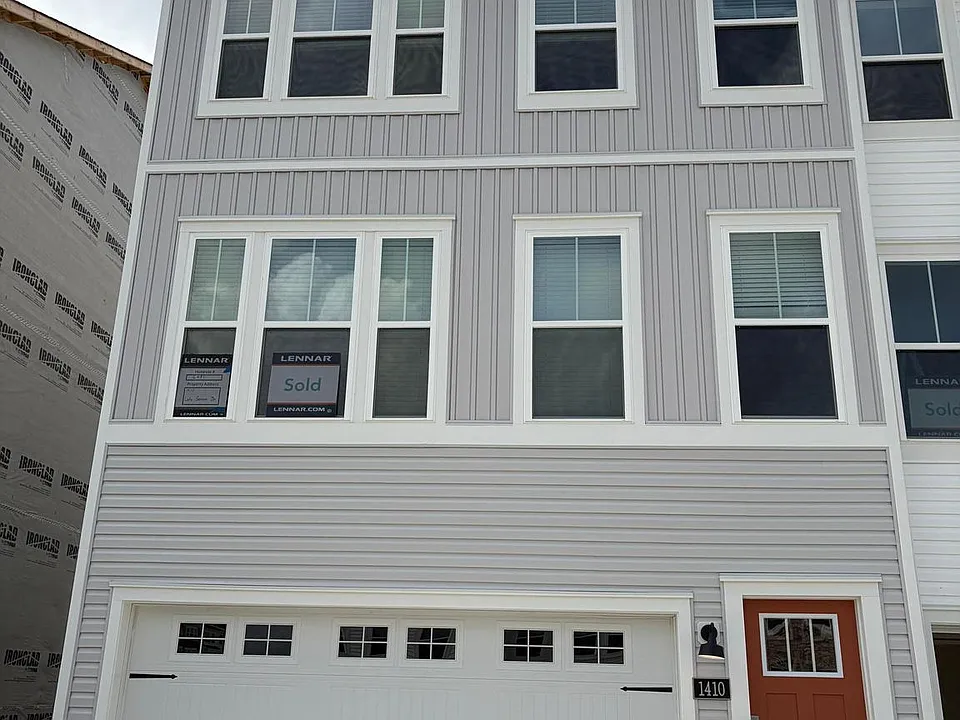 1410 Lake Geneva Dr