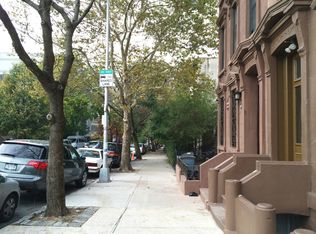 147 Vanderbilt Ave APT 1F, Brooklyn, NY 11205