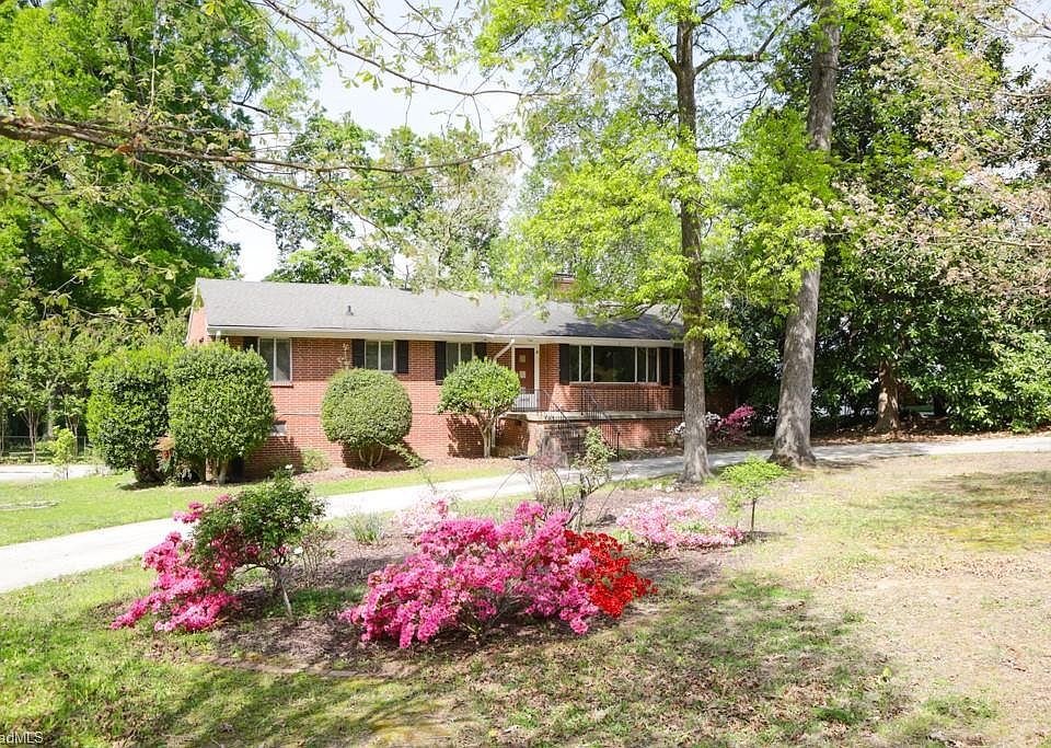 1st image of 3406 Dogwood Dr