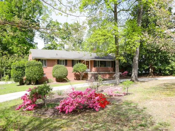 3406 Dogwood Dr, Greensboro, NC 27403