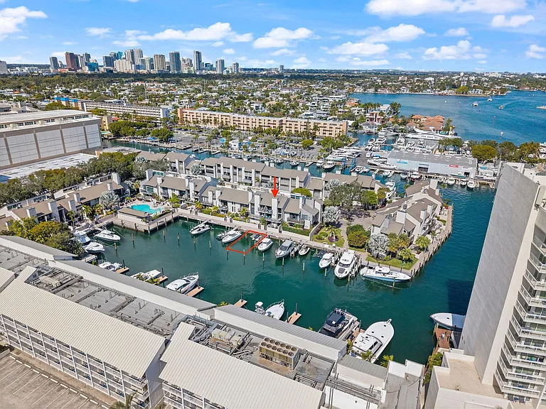 16 Portside Dr #16C — Photo 10