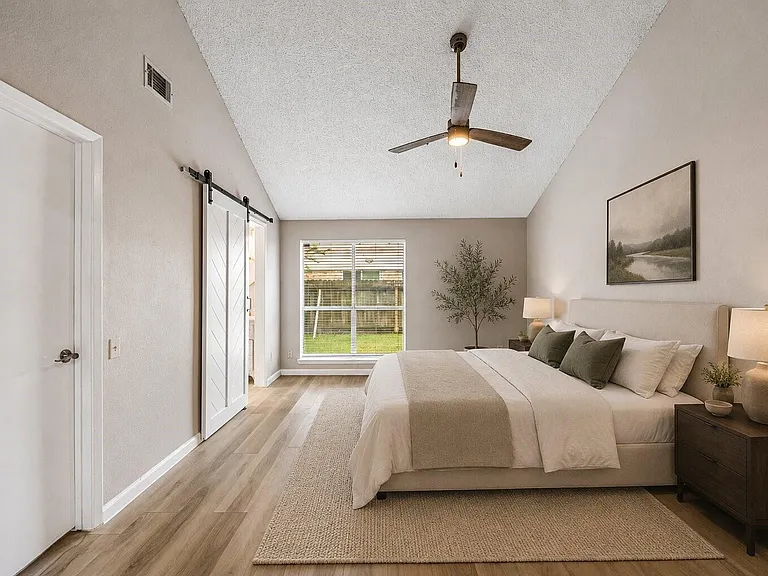 2602 Planters Row — Photo 17