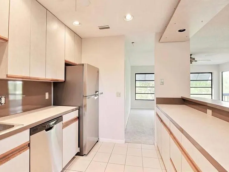 1178 Breezy Way #5G — Photo 5