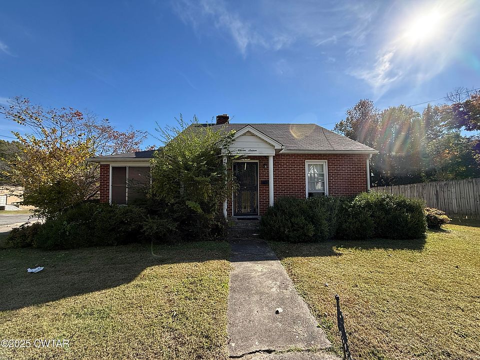 1st image of 1116 N Sampson Ave