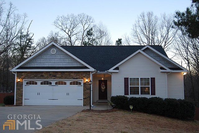 1st image of 211 Rosecliff Dr