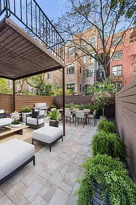 Rented by Compass | media 2