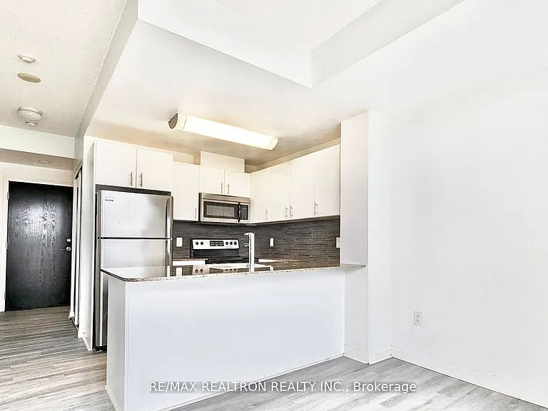 25 Cole St #714 — Photo 8