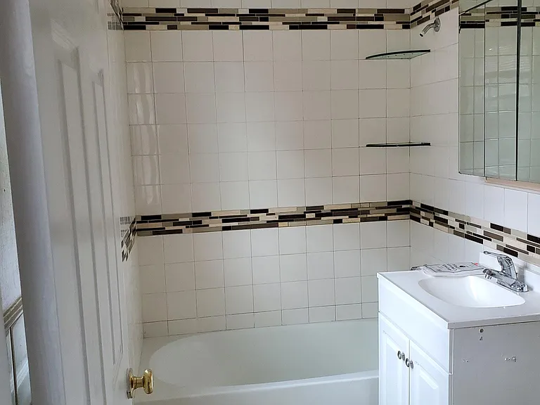 7002 Rising Sun Ave #C — Photo 10