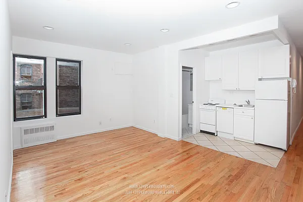 Rented by Copperwood Real Estate | media 23