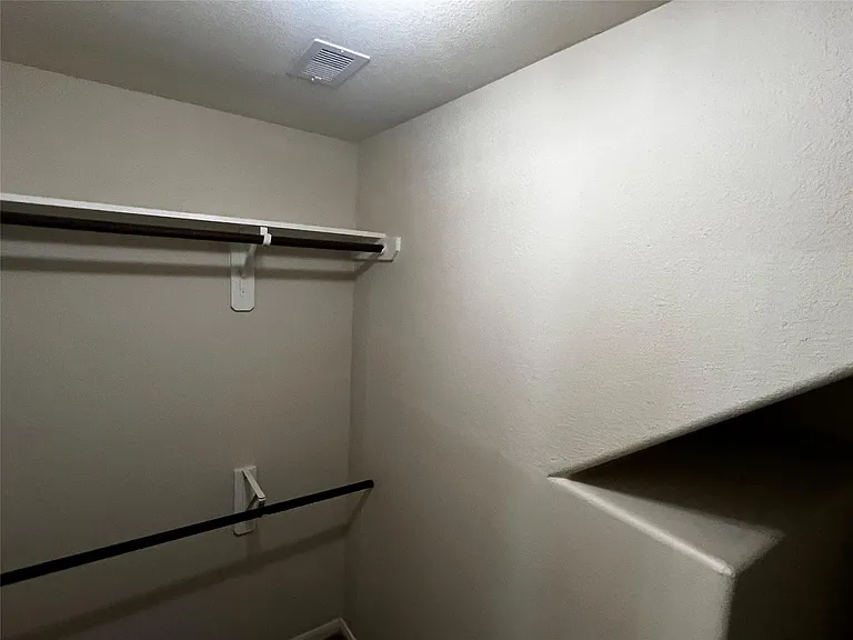 10621 Sunflower Dr — Photo 15