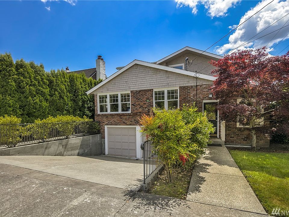 2nd image of 4114 36th Ave NE
