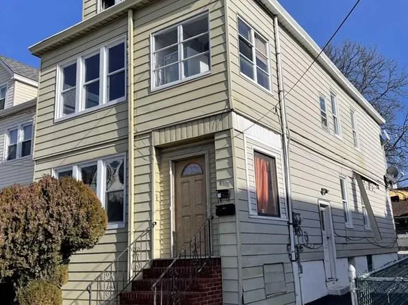 384 River Dr, Garfield, NJ 07026