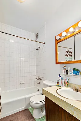 Rented by George Agiovlasitis, LREB | media 5