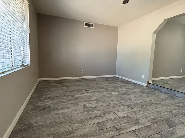921 W Naranja Ave — Photo 8