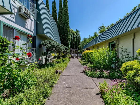 349 W Pine St, Central Pt, OR 97502