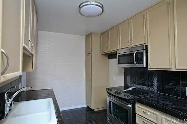 1750 Camino Palmero St #538 — Photo 18