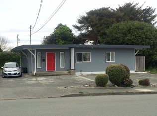 657 I St, Crescent City, CA 95531