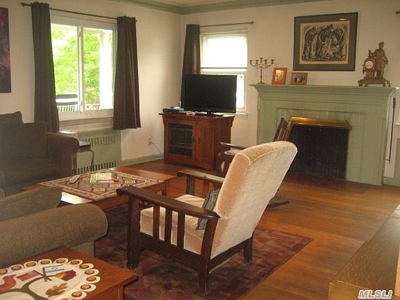 3rd image of 336 James Ct
