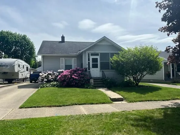 525 Sparks St, Jackson, MI 49202
