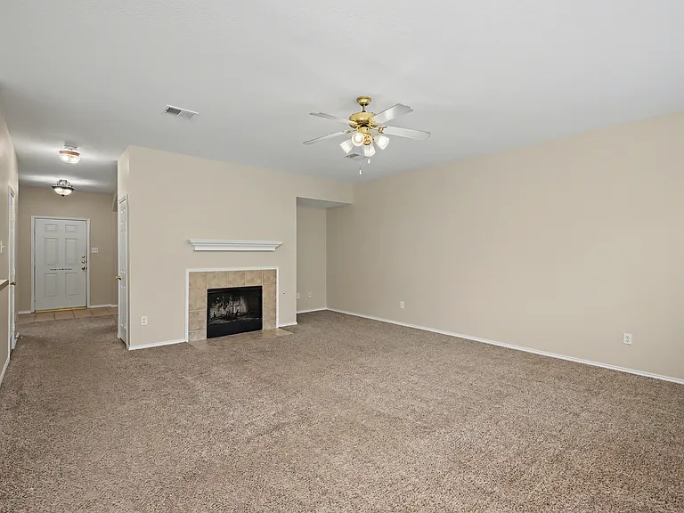 8401 Tribute Ln — Photo 5