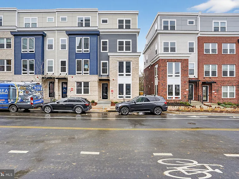 3612 Farr Ave — Photo 1