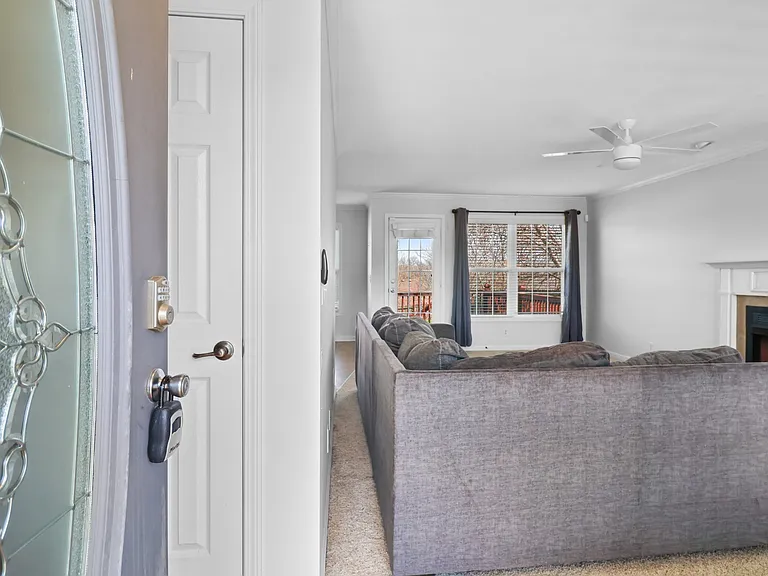 1213 Channelview Dr — Photo 6