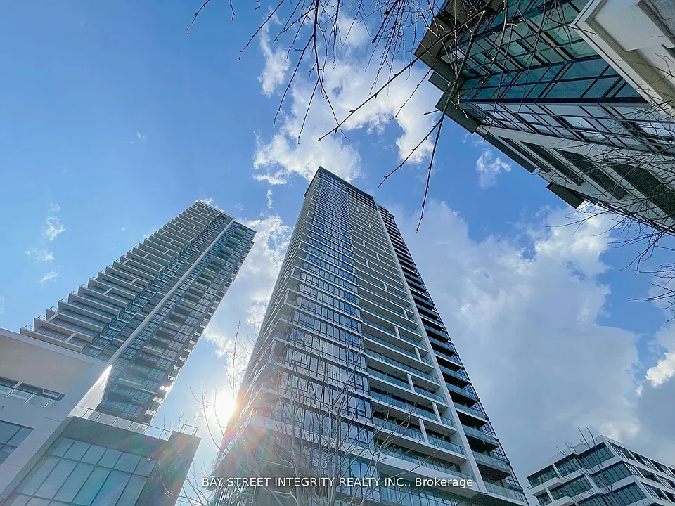 18 Water Walk Dr #609