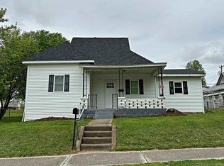 104 E George St, Washington, IN 47501