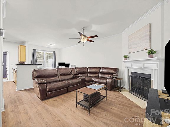 4th image of 1506 Royal Auburn Ave