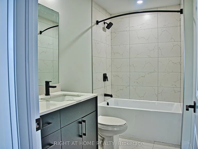 3900 Savoy St #105 — Photo 22
