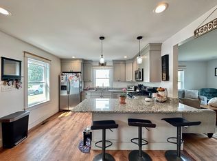 537 Green End Ave, Middletown, RI 02842