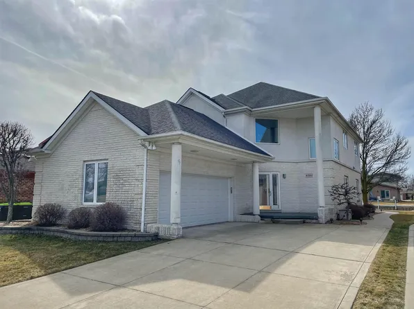 41561 Belvidere St, Harrison Township, MI 48045