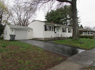 20 Parkside Dr, Plainville, CT 06062