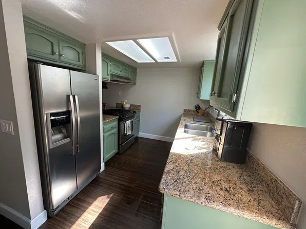 616 4th St, Paso Robles, CA 93446