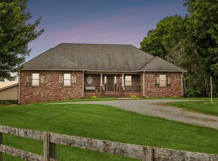 2528 Old Washington Rd, Cedar Hill, TN 37032