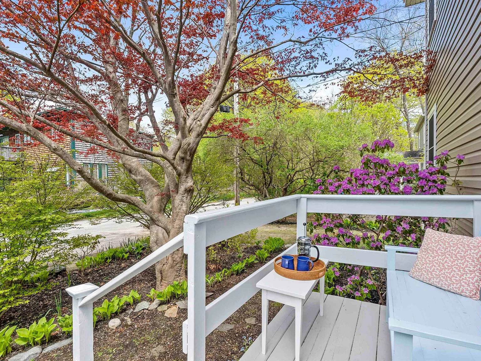 3 bed, 2.0 bath, 1450 sqft, $3,000 — Photo 4
